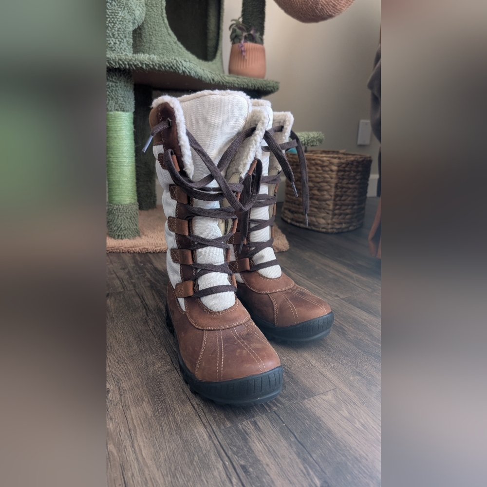 Timberland - Mt. Hayes - Winter Boot - Women 8.5